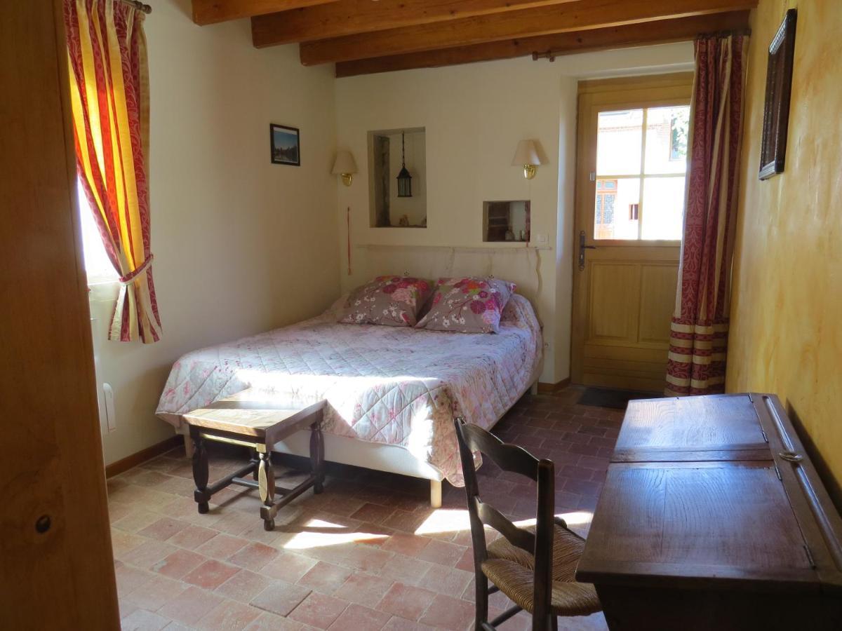 Bed and Breakfast Au Grand Pré Theillay Exterior foto